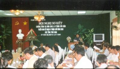 Hội nghị sơ kết 3 thực hiện Chương trình 135 tại các tỉnh phía Nam năm 2001