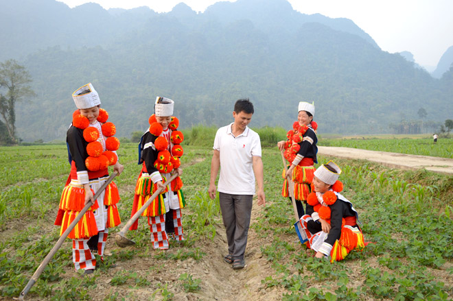 Chương trình 135 đem lại niềm vui cho nông dân thôn Phiêng Tạ, xã Phúc Sơn (Chiêm Hóa), hứa hẹn một vụ mùa bội thu
